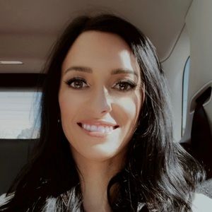 Meet your Posher, Jenna